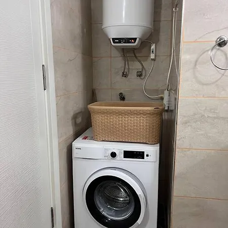 Apartment Cesme'de Denize Yakin, Bahceli Ev